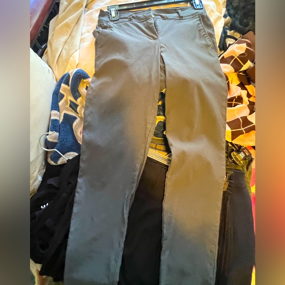 Grey skinny pants